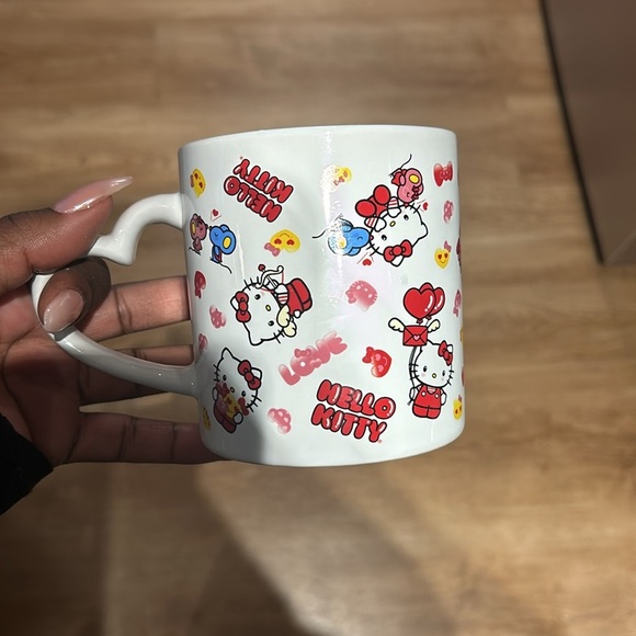 Hello Kitty Ceramic Mug Sanrio Valentines Day holiday gift heart handle mouse - Picture 2 of 3